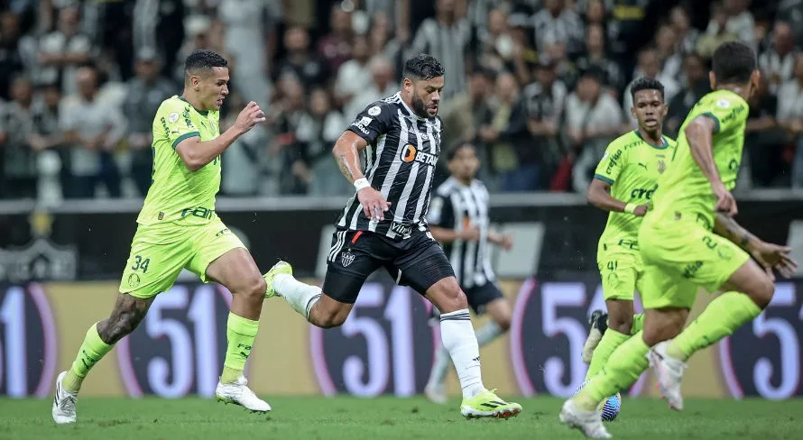 Sormani detona Hulk após expulsão contra o Palmeiras: “Condenável”