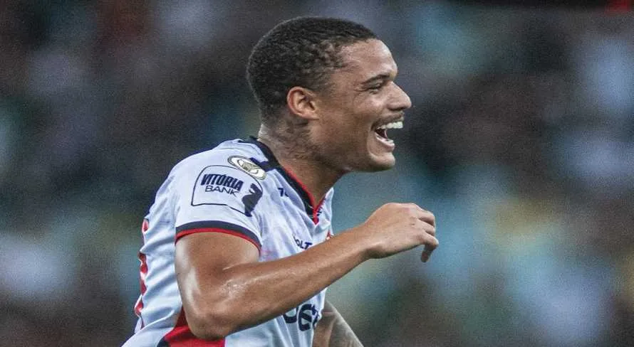 Vitória vence o Fluminense e enterra o rival na lanterna do Brasileirão