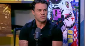 Kleber Gladiador “salva” clube do rebaixamento no Brasileirão: “Desse jeito não cai”