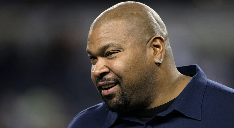 NFL: Larry Allen, lenda dos Cowboys, morre aos 52 anos
