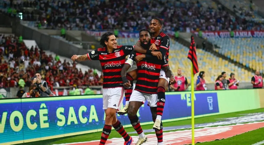 Torcedores do Flamengo se impressionam com jogador: “Ele e mais 10”
