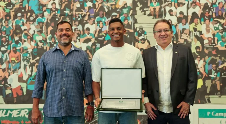 Vice-presidente do Palmeiras elogia Luiz Guilherme após venda: “É um menino extraordinário”