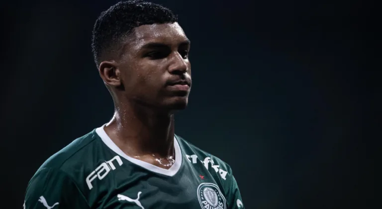 Luis Guilherme, do Palmeiras, não deve mais jogar pela equipe; entenda