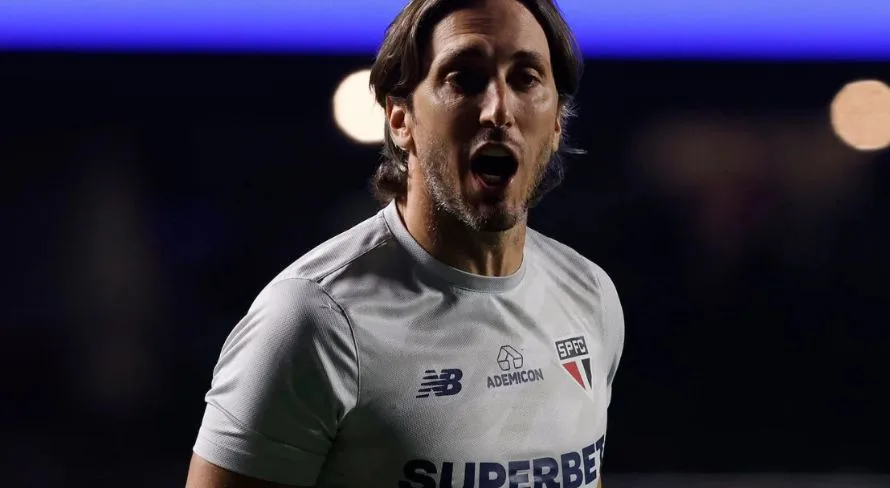 PVC critica Zubeldía após derrota do SPFC: “Não foi feliz desde a escalação”