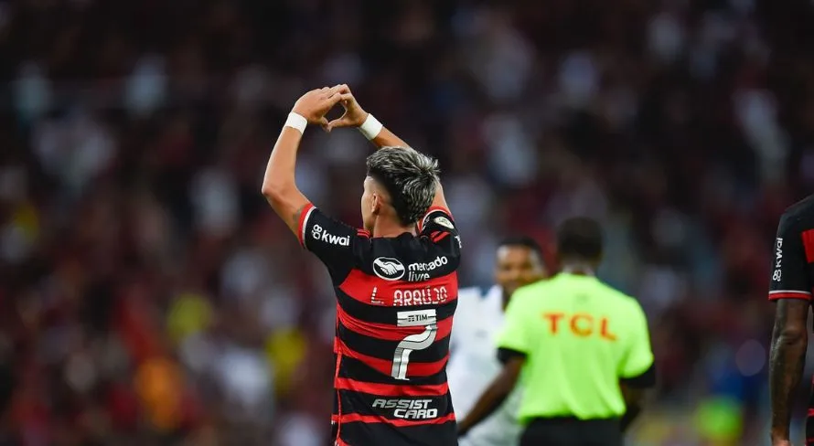 Renato Maurício Prado elege jogador que mais oscila no Flamengo: “Apagado”