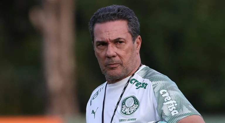 Luxemburgo aponta zaga que “dá gosto de ver” no Brasileirão: “Muita qualidade”