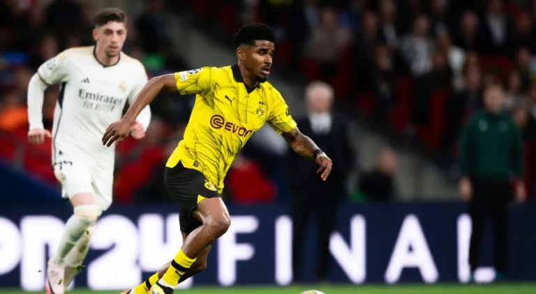 Borussia Dortmund mira contratação de jogador do Chelsea