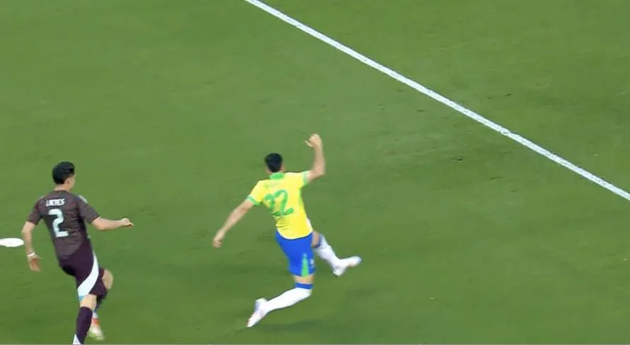 México x Brasil: Martinelli perde gol inacreditável; assista
