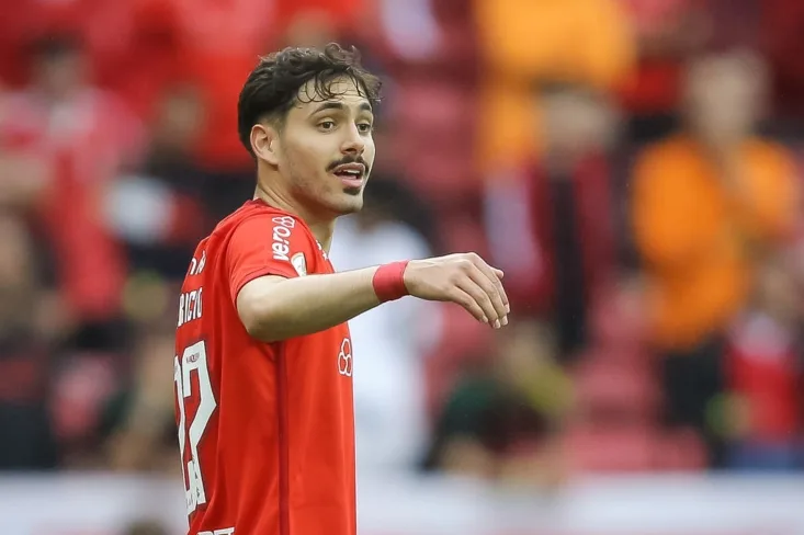 Palmeiras deve oficializar Mauricio e Giay em breve; faltam os últimos detalhes 