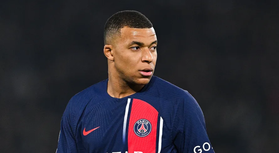 Real Madrid anuncia oficialmente chegada de Mbappé
