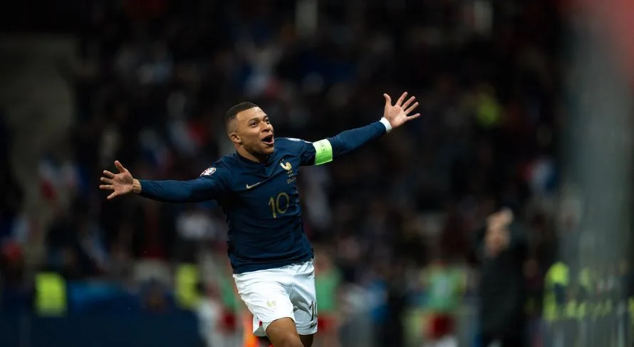 Anúncio de Mbappé derruba site do Real Madrid