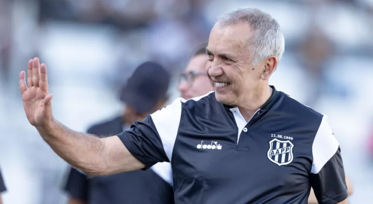 Ponte Preta vence duelo de pai e fiho contra Novorizontino no Brasileirão Série B