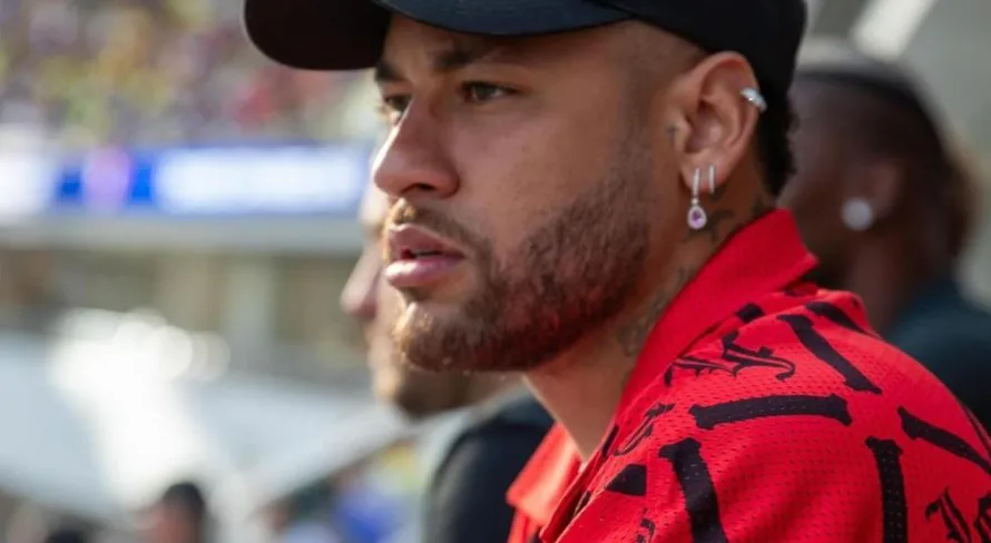 Nicola analisa chances de Neymar reforçar o Flamengo