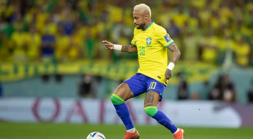 Neymar posta foto com camisa de Gabigol e agita torcedores do Flamengo