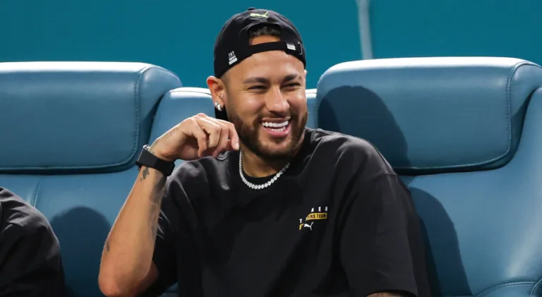 Neymar elege técnico e jogador favoritos com quem trabalhou