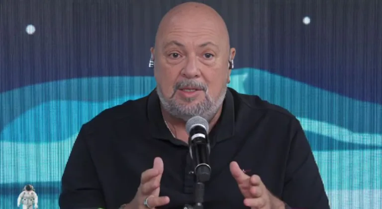 Nilson César “ignora” Tite, do Flamengo, ao bancar melhor técnico do Brasileirão hoje