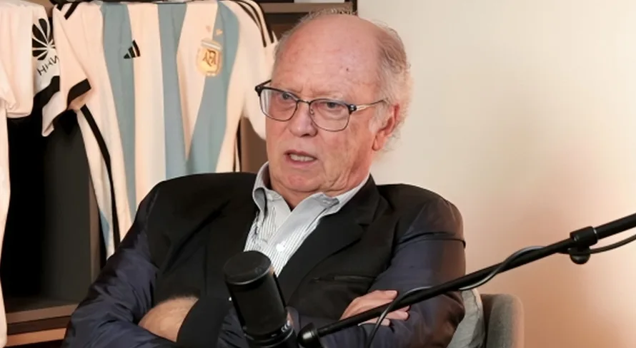 Falcão exalta goleiro que treinou no futebol brasileiro: “Extraordinário”