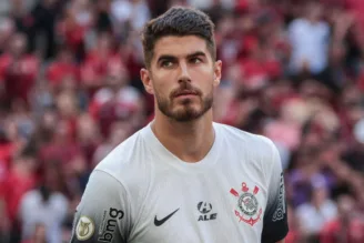 Pedro Raul em jogo do Corinthians