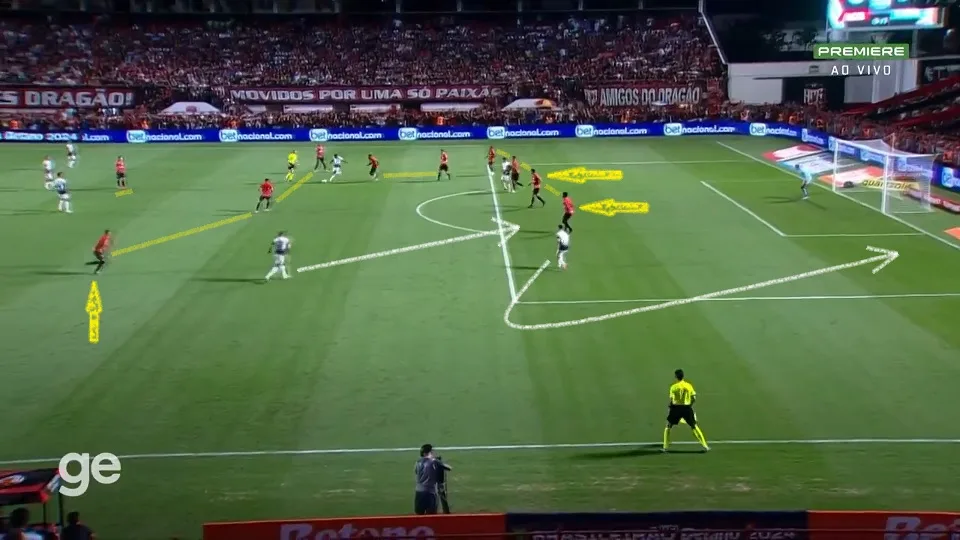 Lance do segundo gol do Corinthians