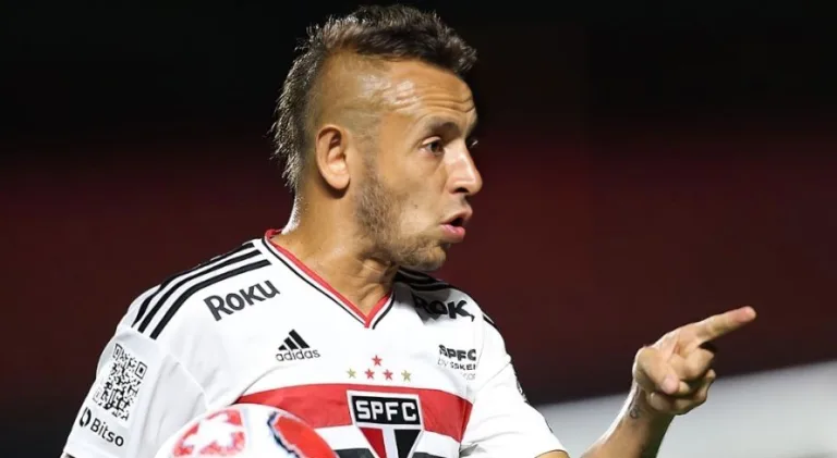 Rafinha crava os três maiores times do futebol brasileiro