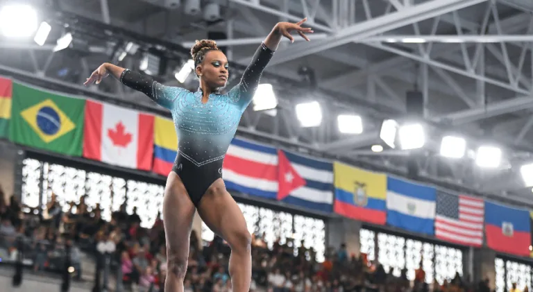 Rebeca Andrade chega nas Olimpíadas de Paris com o posto de maior da história da ginástica do Brasil