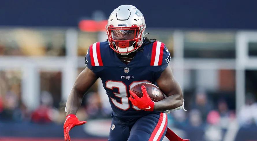 NFL: Patriots estendem contrato de Rhamondre Stevenson; saiba mais
