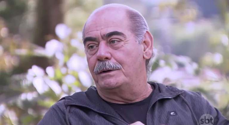 Rivellino vê clube “queimado” no futebol brasileiro hoje: “Como vou ter prazer?” 