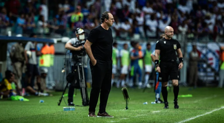 Rogério Ceni elege torcida diferenciada de enfrentar no Brasil