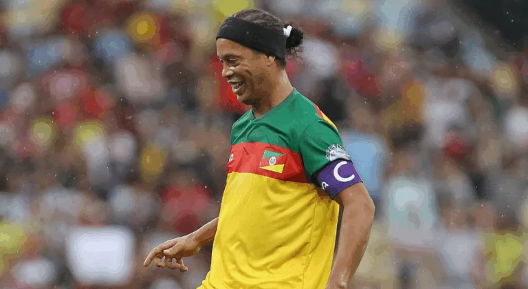 Ronaldinho Gaúcho elege clube onde mais jogou na carreira