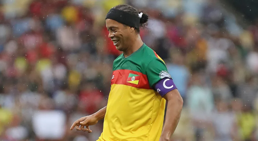Ronaldinho Gaúcho elege clube onde mais jogou na carreira