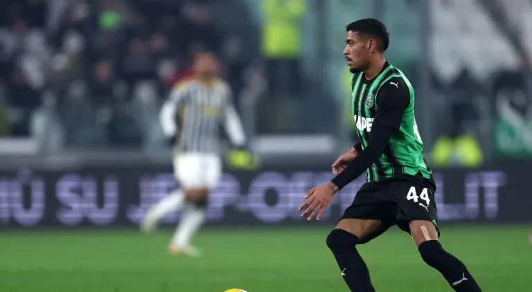 Corinthians cogita contratação de zagueiro ex-Grêmio