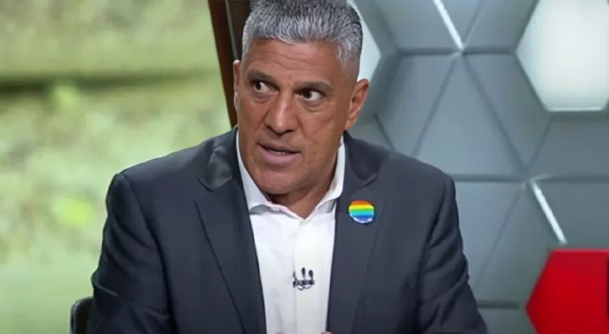 Silas se impressiona com atacante do Brasileirão: “Fora da casinha”