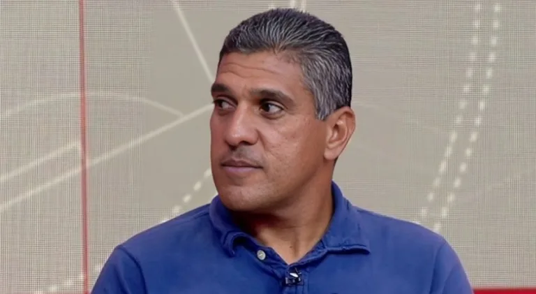 Silas pede atacante “esquecido” na seleção brasileira