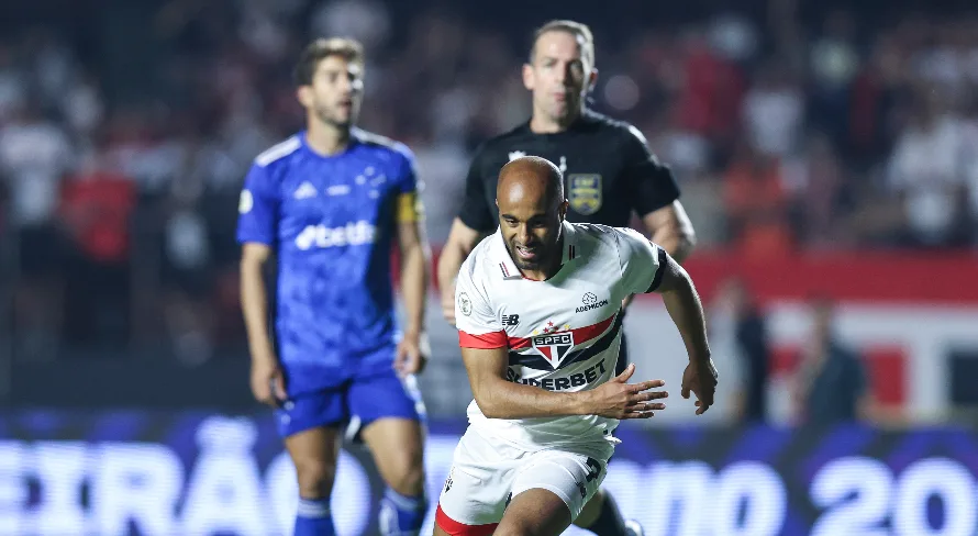 SPFC quebra sequência do Cruzeiro no Brasileirão com vitória no MorumBIS