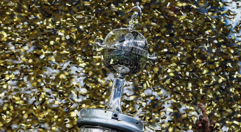 Entenda por que torcedores rivais temem clubes brasileiros na Libertadores