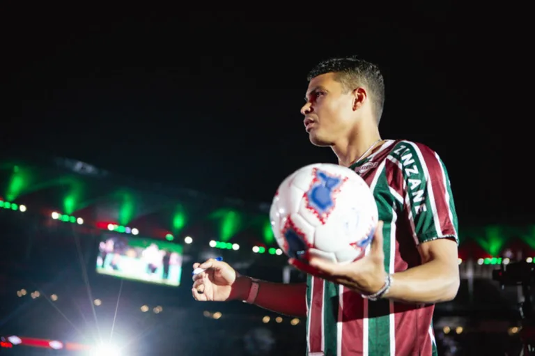 Thiago Silva, Kaio Jorge e mais: veja 6 jogadores que voltam ao futebol brasileiro