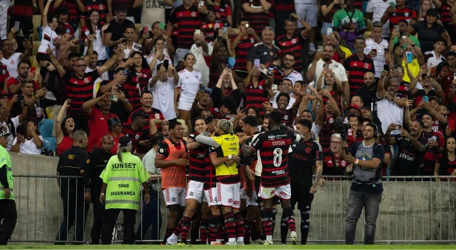Renato Maurício Prado elege melhor jogador do Flamengo na vitória sobre o Grêmio