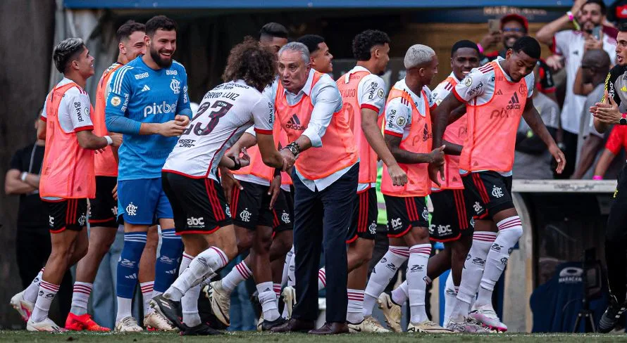 Renato Maurício Prado faz pedido a Tite após vitória do Flamengo sobre o Vasco