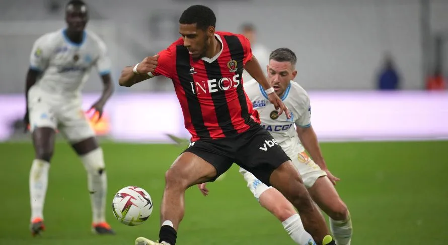 Arsenal quer contratar zagueiro ex-Barcelona