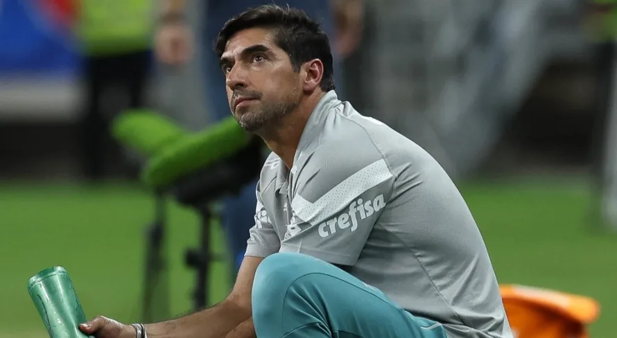 Torcedores do Palmeiras se revoltam com atitude de Abel Ferreira: “Burro”