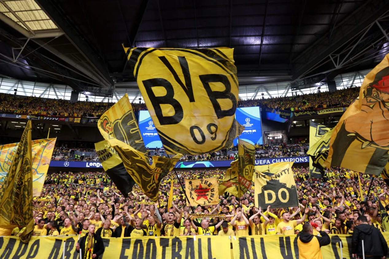 Torcedores do Borussia Dortmund protestam contra novo patrocinador 