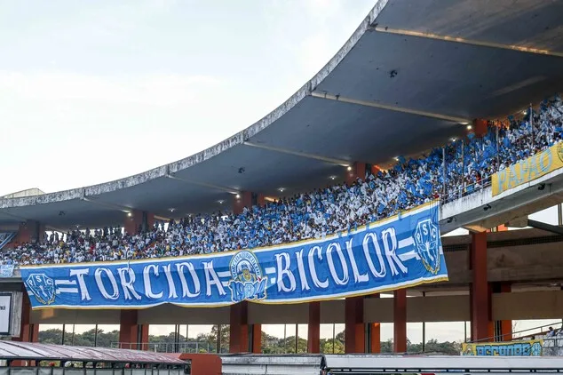 Torcedores do Paysandu cornetam jogador após goleada: “Não dá mais”