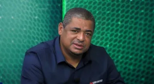 Vampeta sugere camisa 9 do Brasileirão ao Flamengo: “Faria gols”