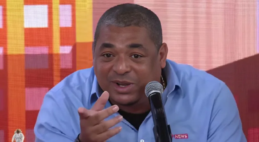 Vampeta reage sobre possível retorno inesperado no Brasileirão: “Coisa de maluco”