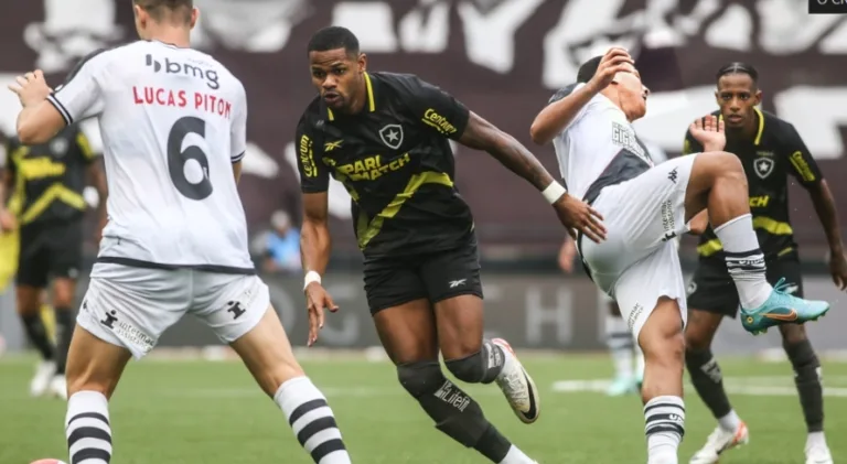 PVC surpreende com resultado de Vasco x Botafogo no Brasileirão