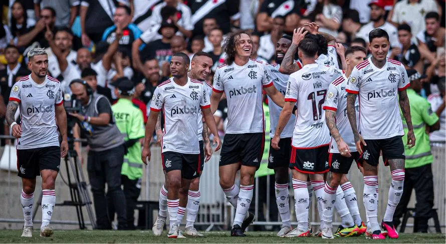 Veja a provável escalação do Flamengo hoje contra o Fluminense