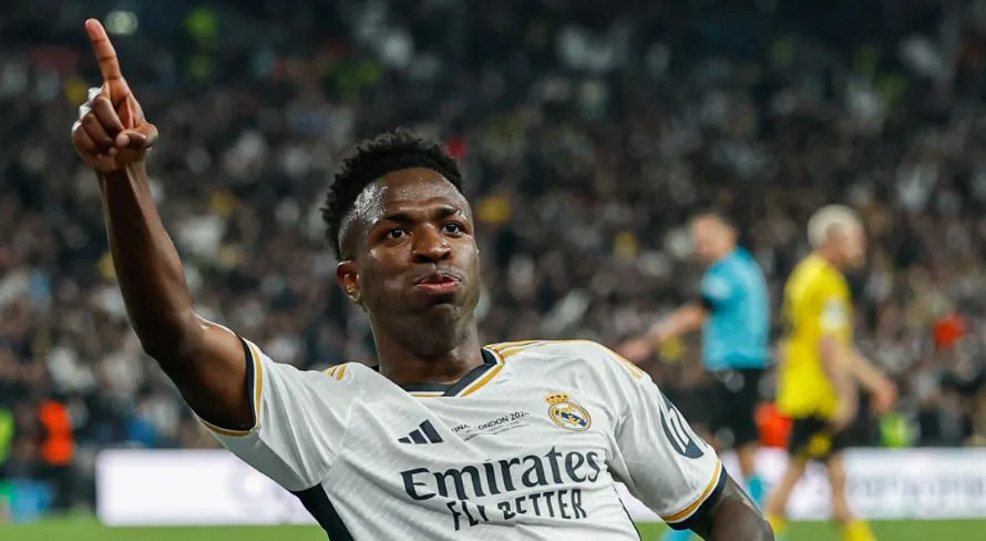 Vinícius Júnior decide no Real Madrid e quebra recorde de Messi na Champions League