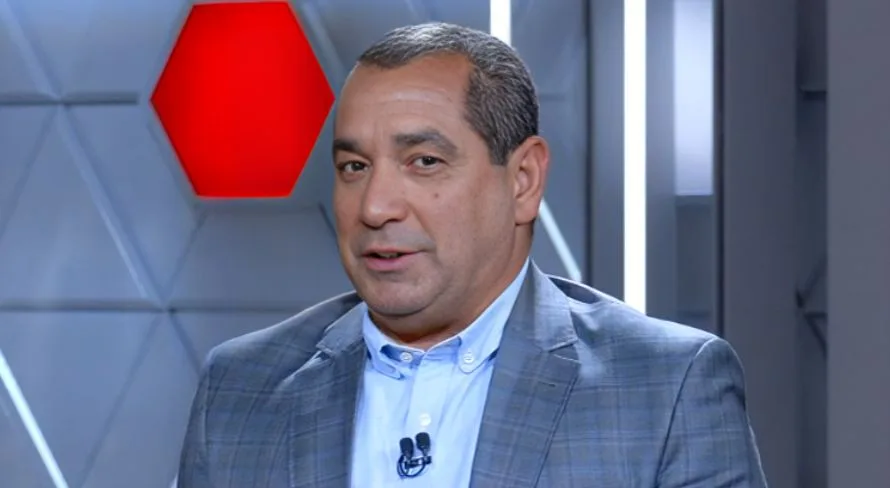 Zinho elege craque extraordinário e goleiro fora da curva do futebol brasileiro