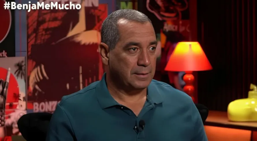 Zinho aponta zagueiro extraordinário atuando no Brasileirão: “Bate recordes”