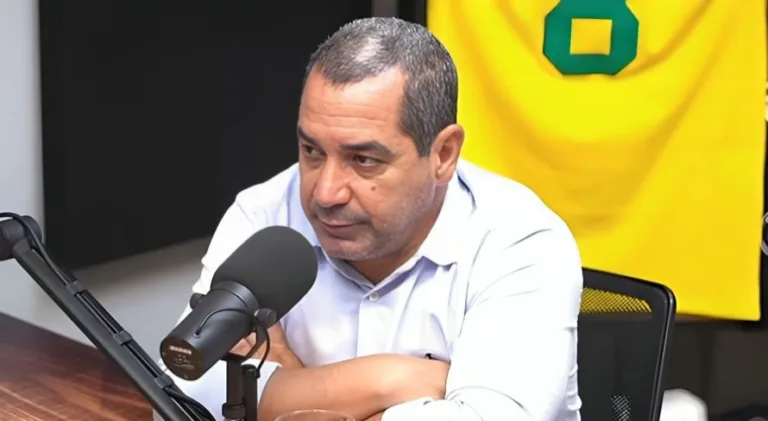 Zinho exalta atacante do Palmeiras e prospecta: “Arrebentando”